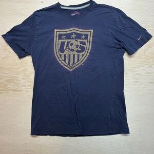 Nike US Soccer T Shirt Jersey Large Navy Blue Christian Pulisic #11